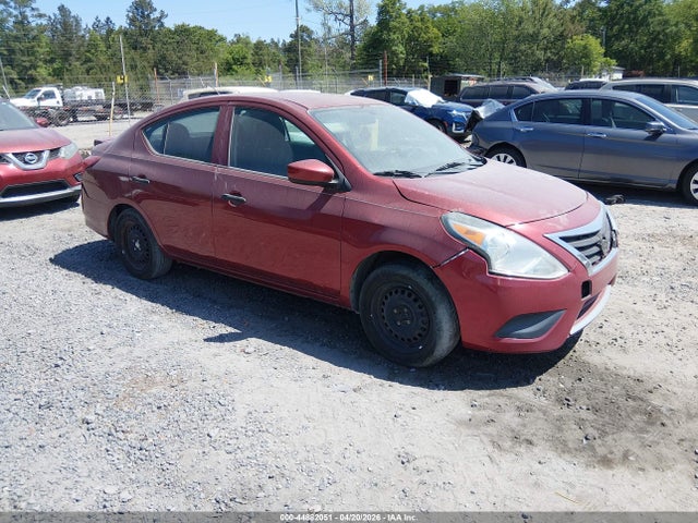 Salvage Nissan Versa Image