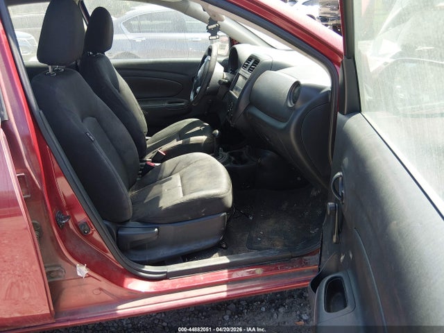 Nissan Versa 1.6 S+
