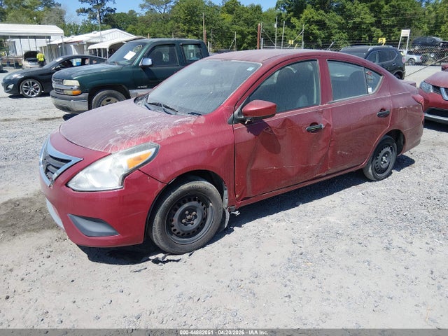 Nissan Versa 1.6 S+
