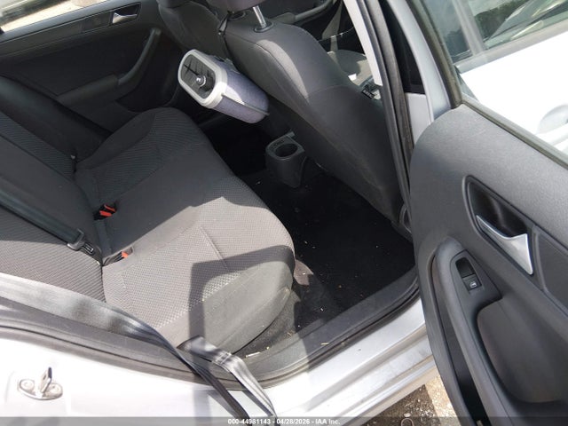Volkswagen Jetta 2.0l S
