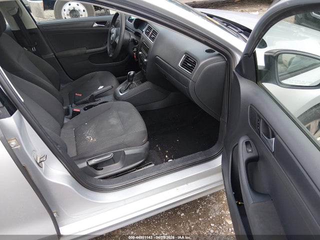 Volkswagen Jetta 2.0l S