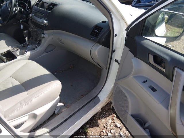Toyota Highlander Se V6