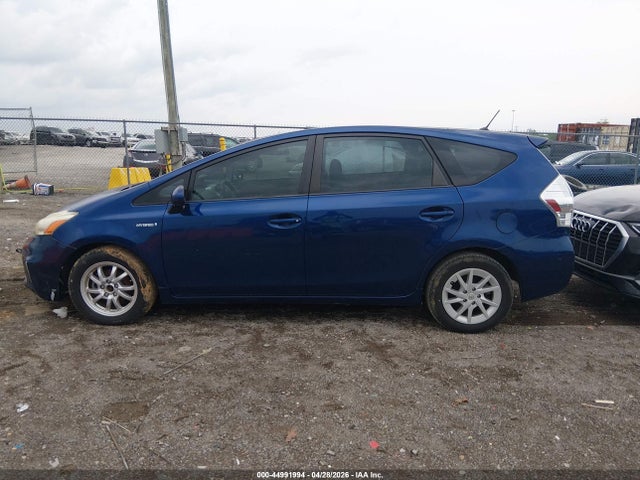 Toyota Prius v Two