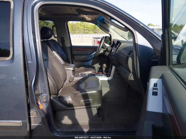 Nissan Pathfinder Le