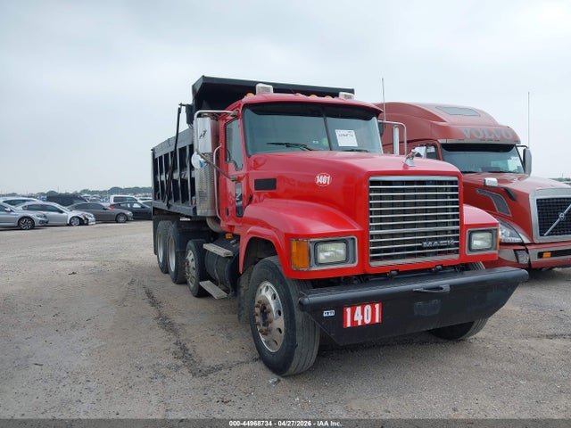 Salvage Mack 600 Image