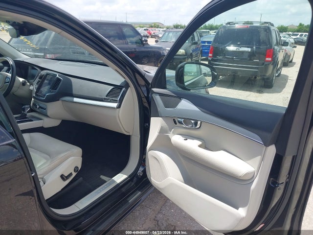 Volvo XC90 T6 Momentum