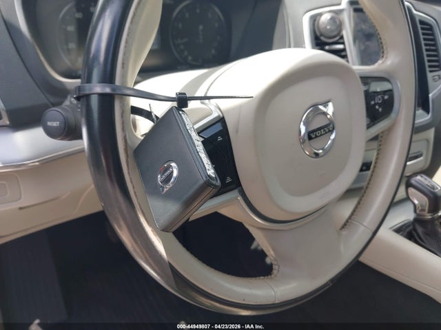 Volvo XC90 T6 Momentum