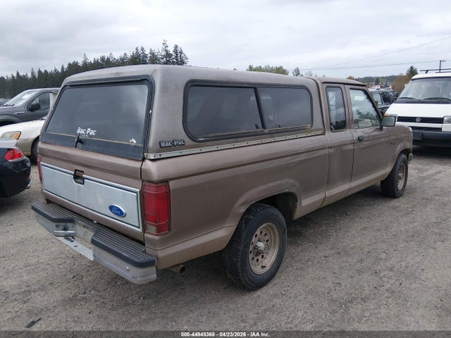 Ford Ranger Super Cab