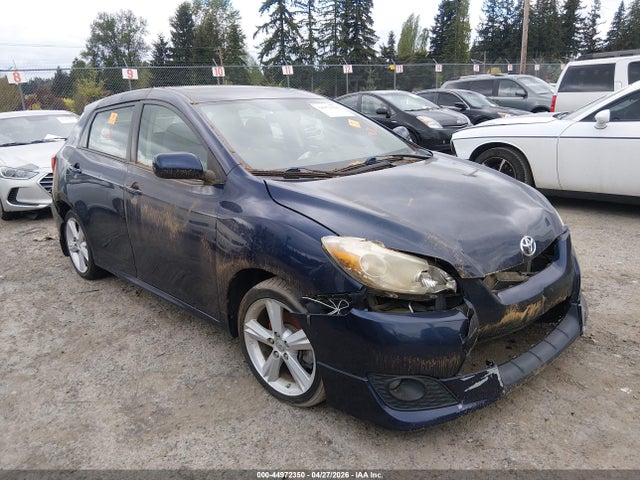 Salvage Toyota Matrix Image