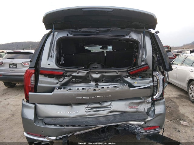 GMC Yukon 4wd Denali
