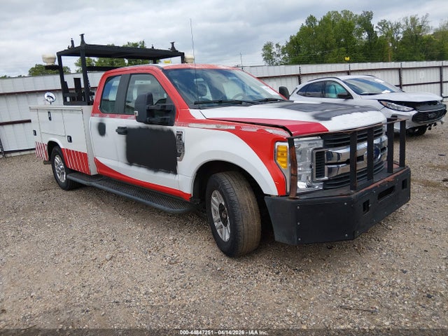 Salvage Ford F-250 Image
