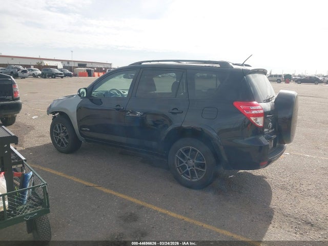 Toyota RAV4 Limited V6