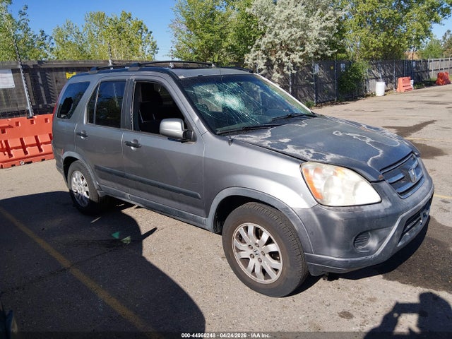 Salvage Honda CR-V Image