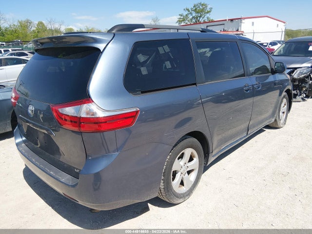 Toyota Sienna Le 8 Passenger