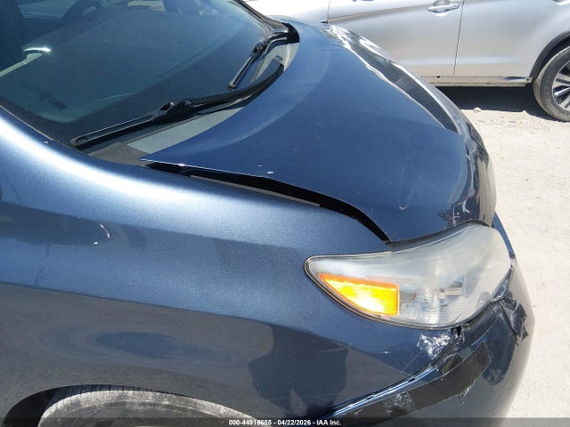 Toyota Sienna Le 8 Passenger