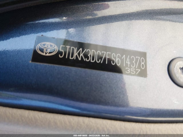 Toyota Sienna Le 8 Passenger
