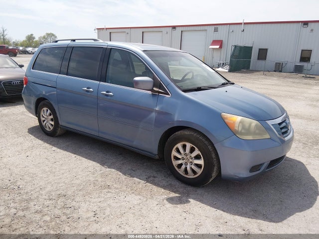 Salvage Honda Odyssey Image