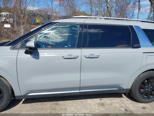 Kia Carnival Sx