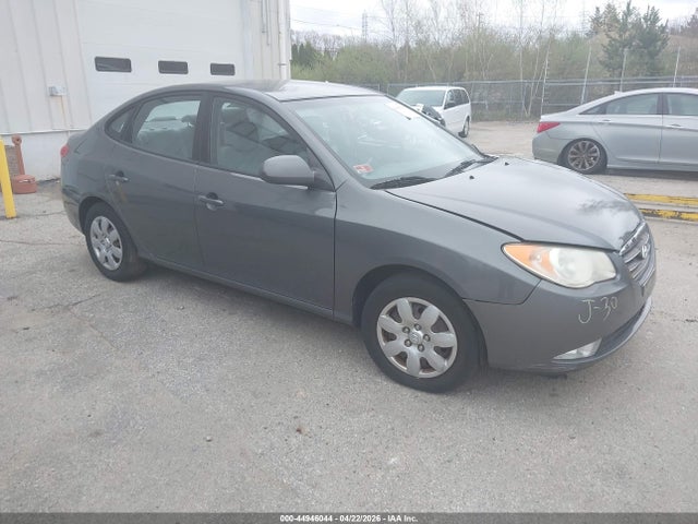 Salvage Hyundai ELANTRA Image