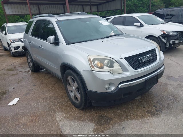 Salvage GMC Acadia Image