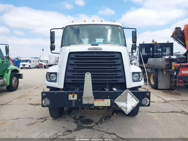 Freightliner 108sd