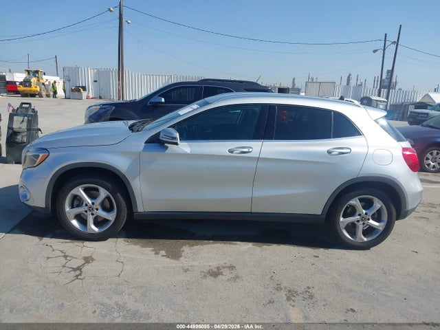 Mercedes-Benz GLA 4matic