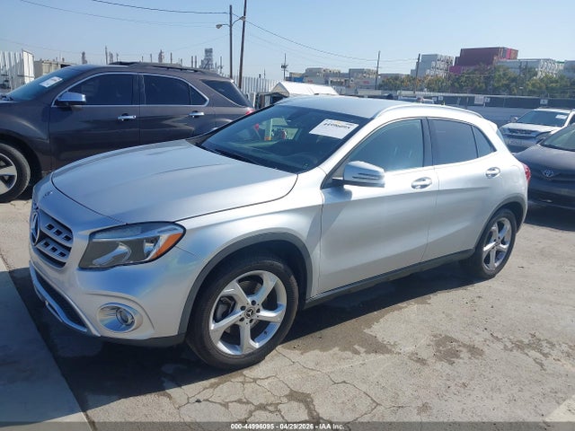 Mercedes-Benz GLA 4matic