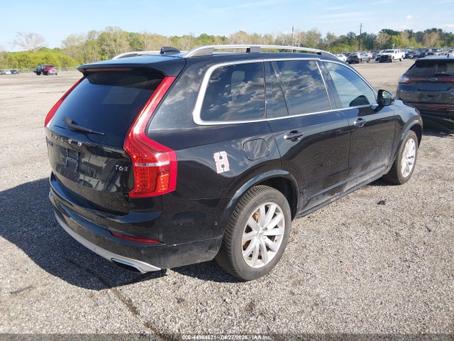 Volvo XC90 T6 Momentum