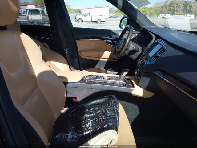 Volvo XC90 T6 Momentum