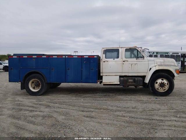 Ford F-800