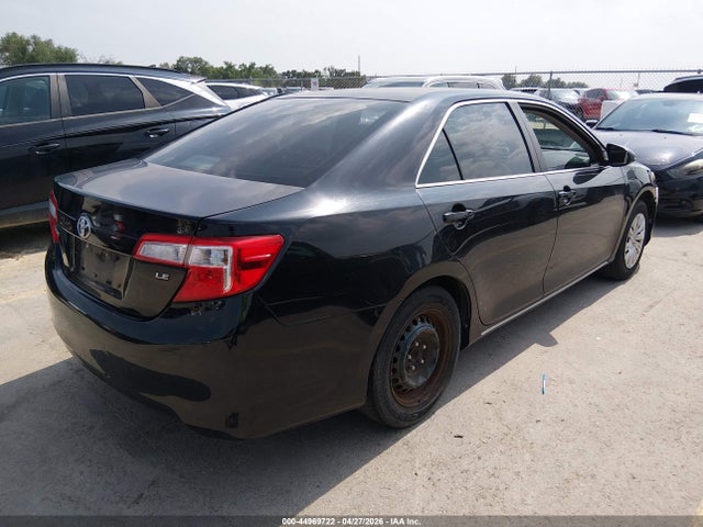 Toyota Camry Le