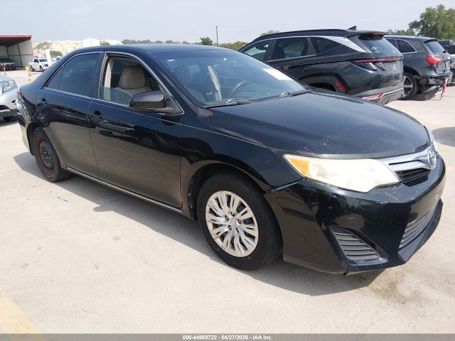 Salvage Toyota Camry Image