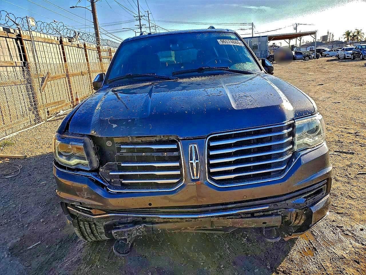 Lincoln Navigator