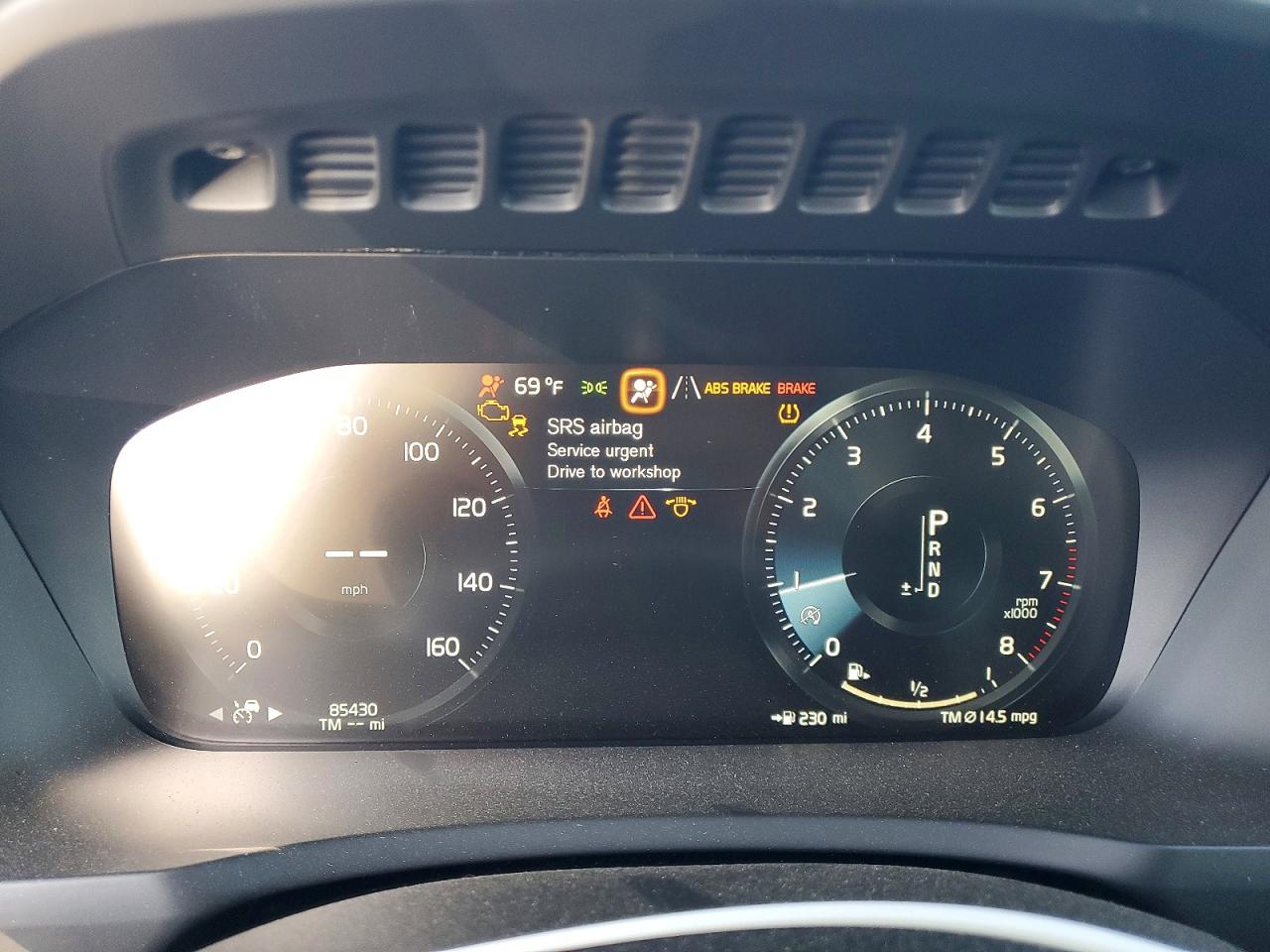 Volvo XC90 T6