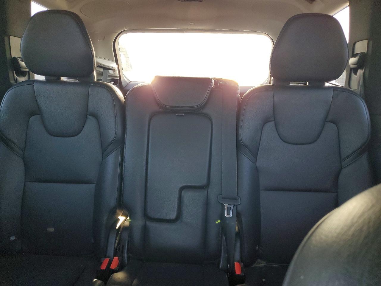 Volvo XC90 T6