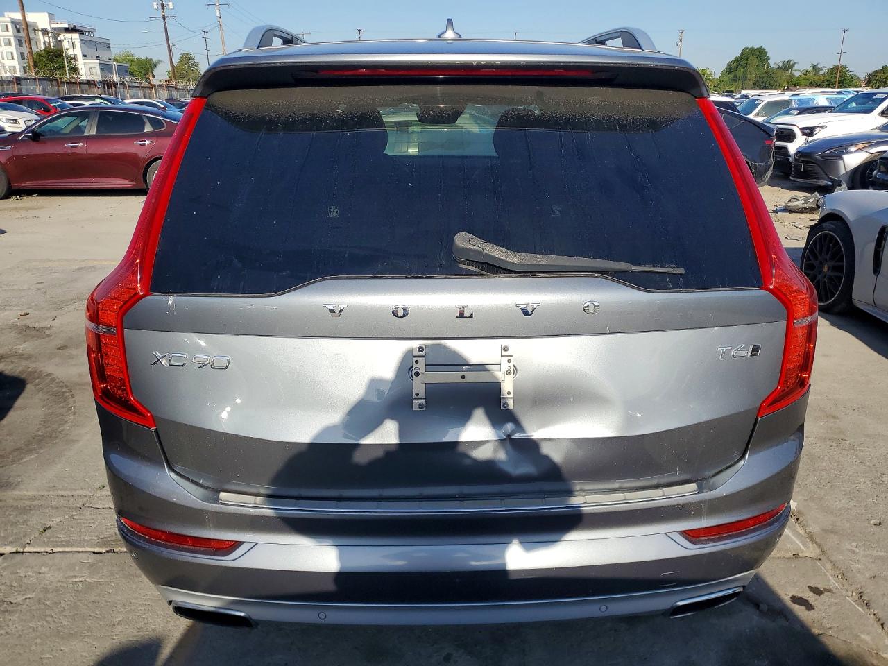 Volvo XC90 T6