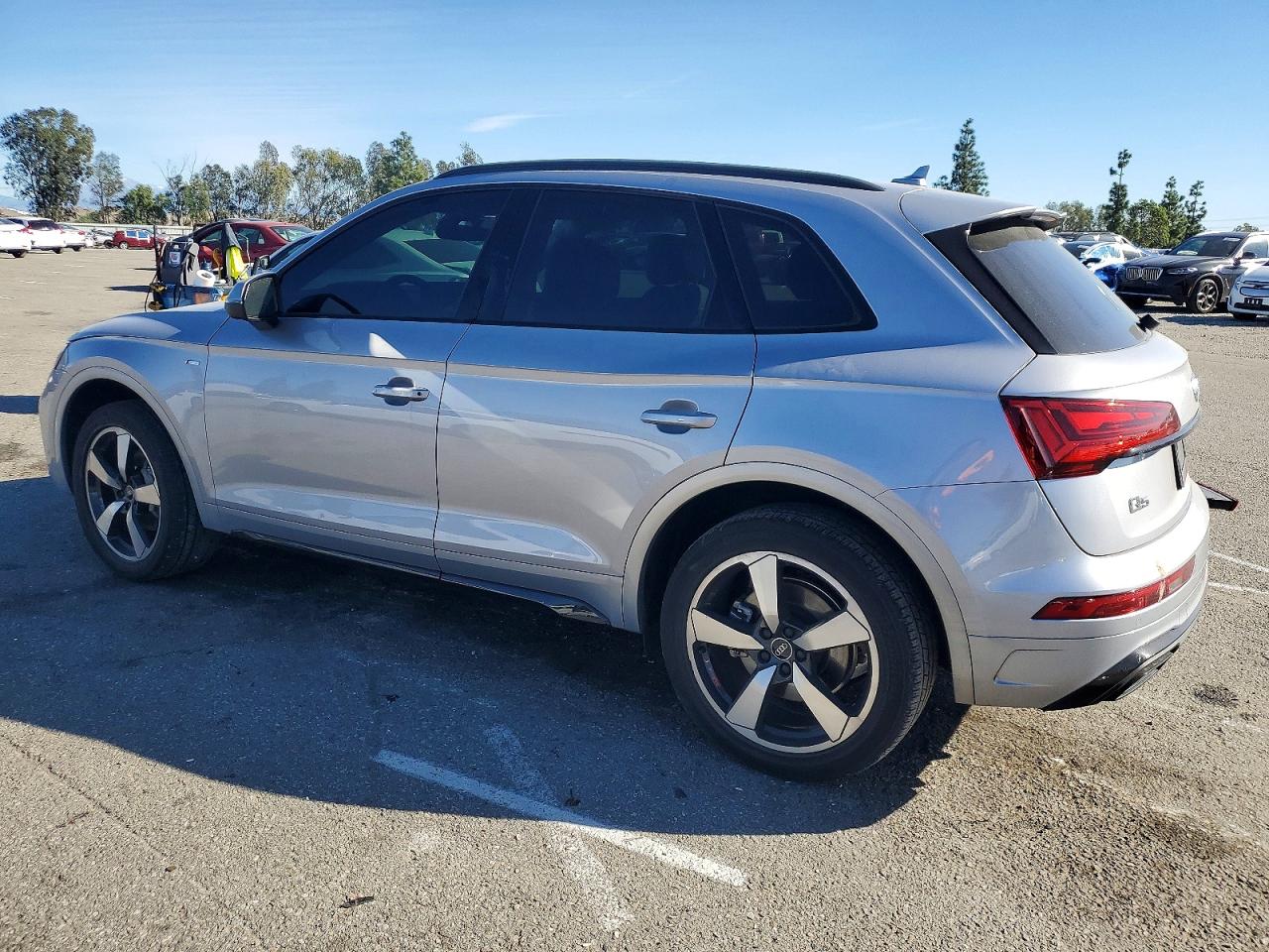 Audi Q5 Premium Plus 45