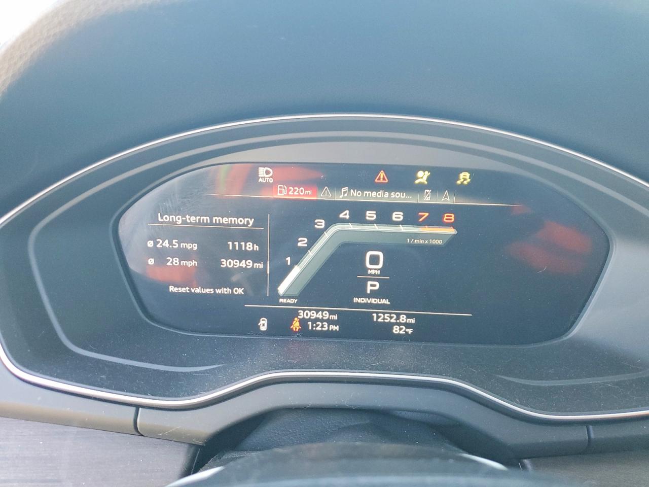 Audi Q5 Premium Plus 45