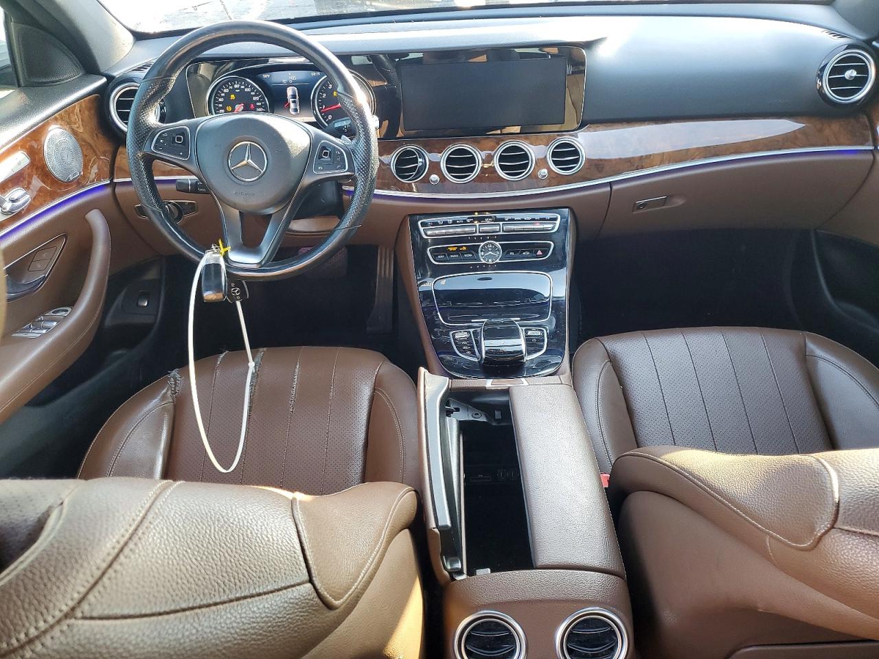 Mercedes-Benz E-Class 300 4matic