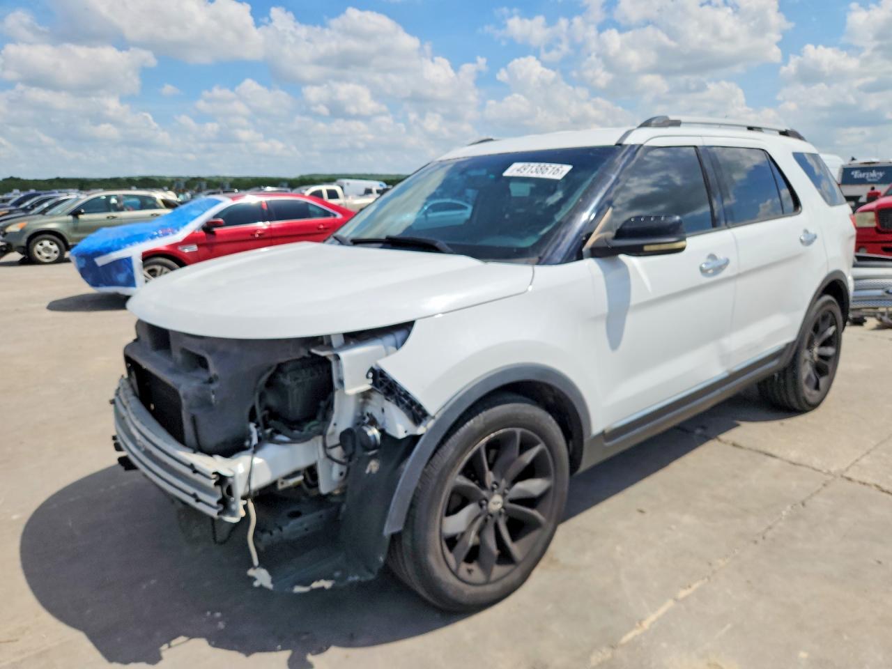 Salvage Ford Explorer Image