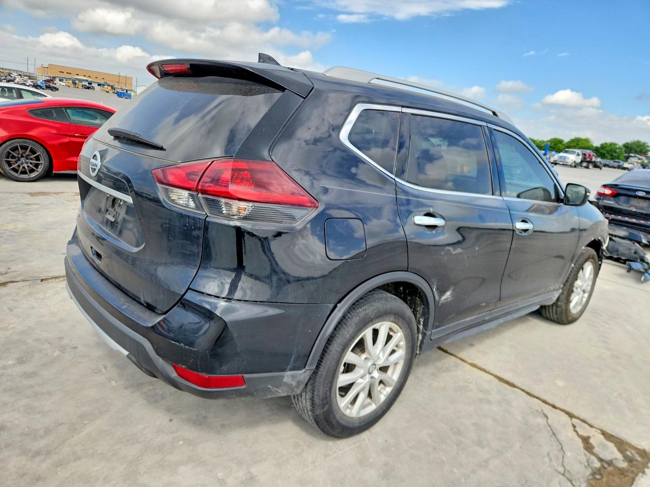 Nissan Rogue S