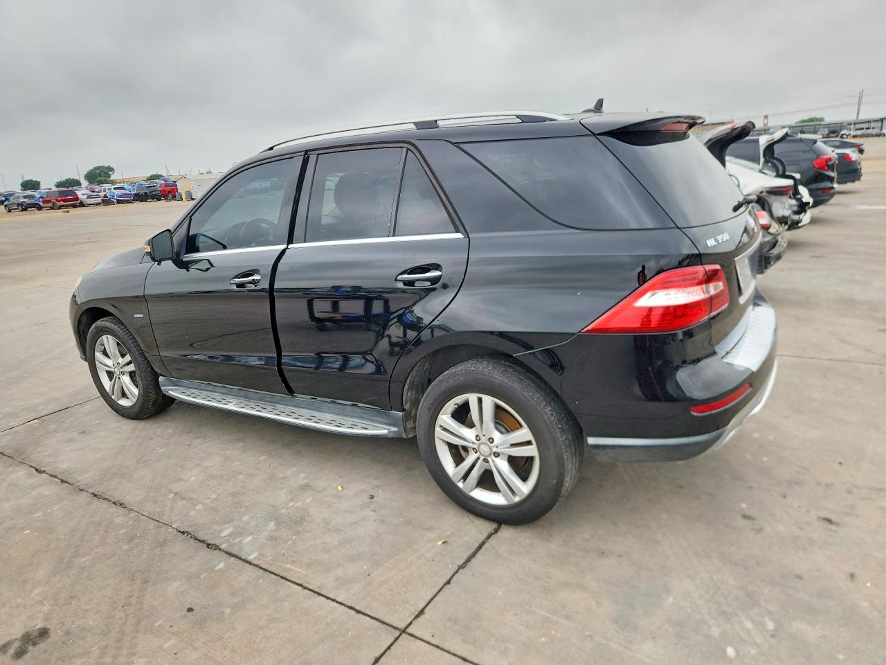 Mercedes-Benz M-Class 350 Bluetec