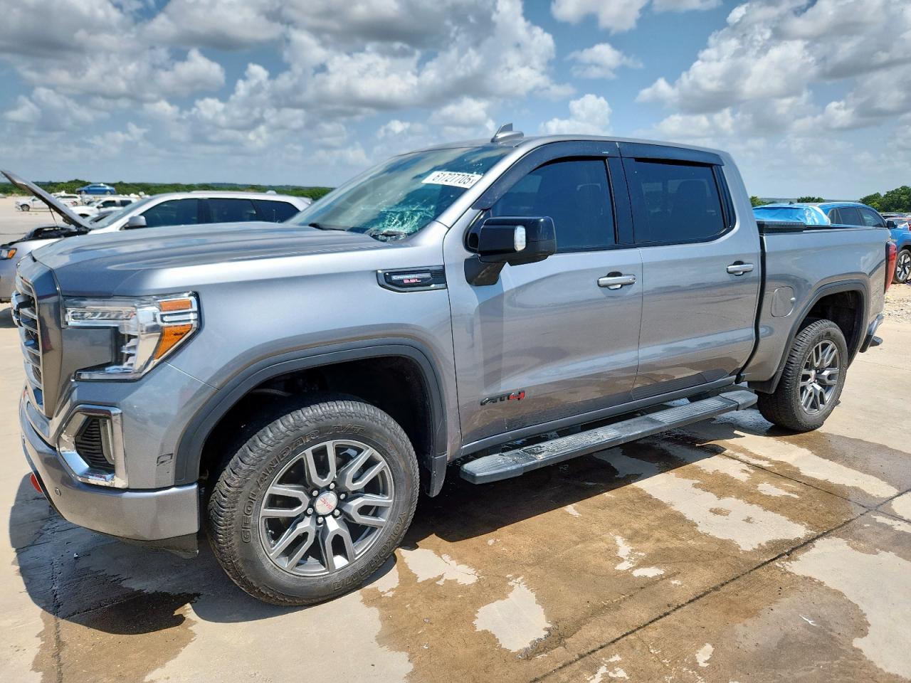 Salvage GMC Sierra Image