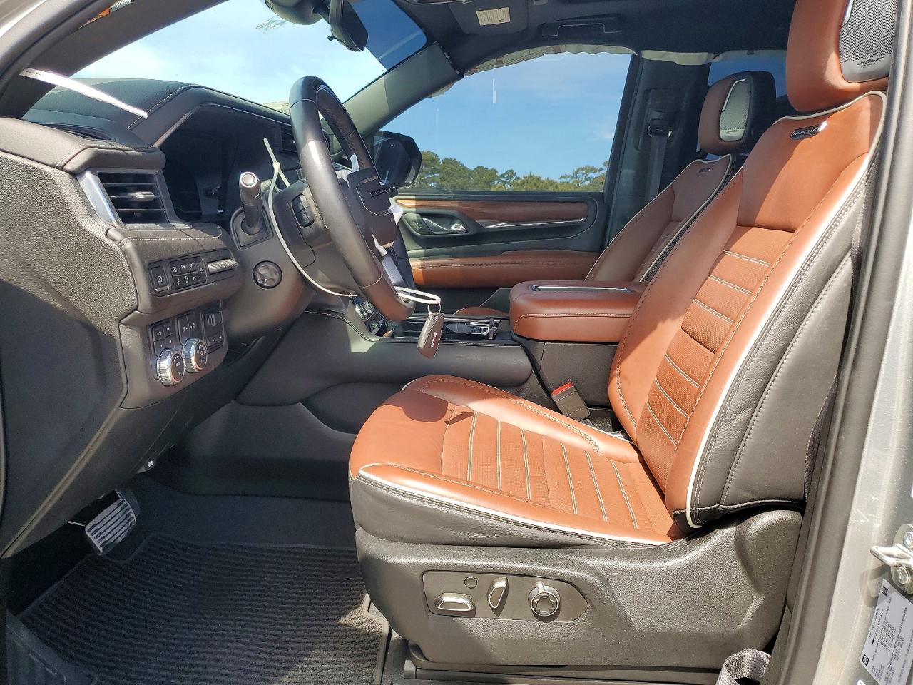 GMC Yukon Denali Ultimate