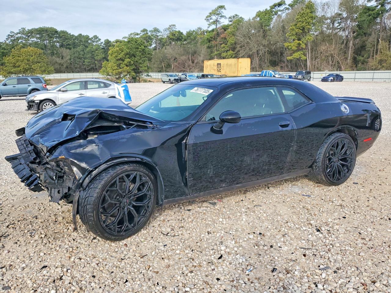 Salvage Dodge Challenger Image