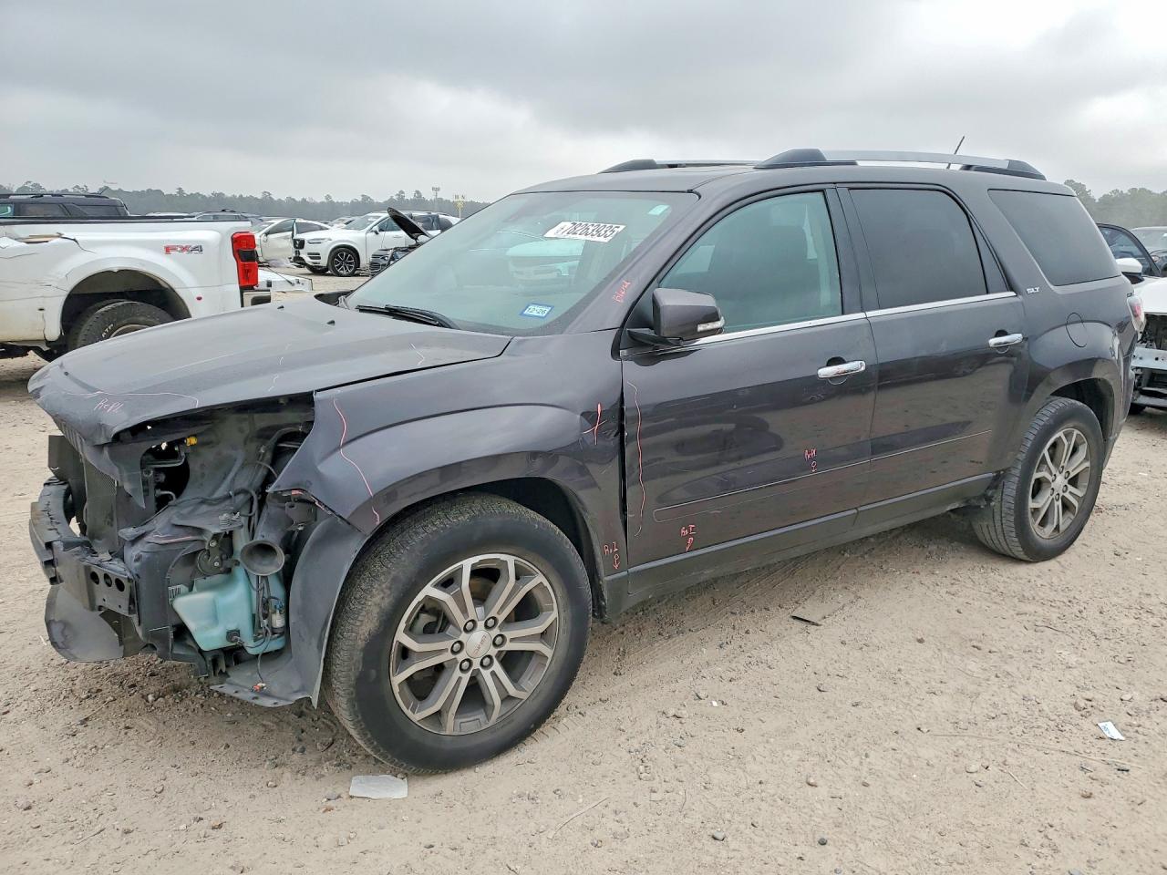 Salvage GMC Acadia Image