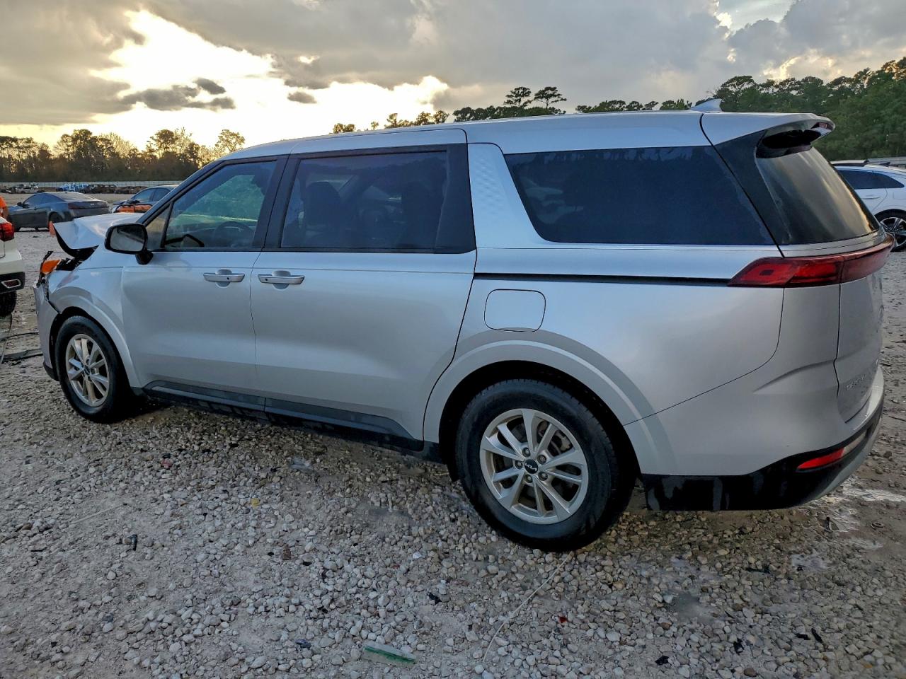 Kia Carnival Lx