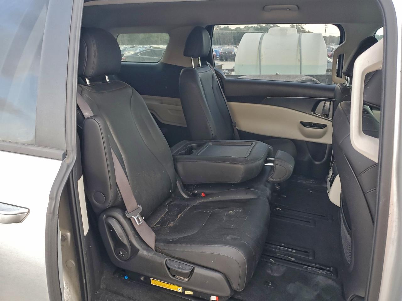 Kia Carnival Lx