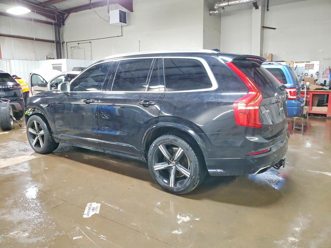 Volvo XC90 T5