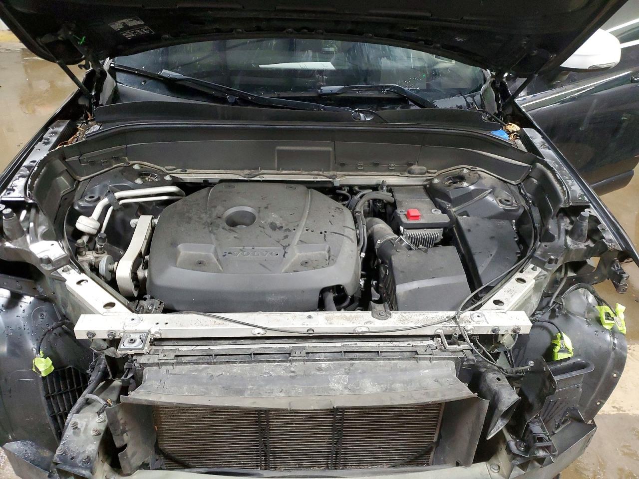 Volvo XC90 T5
